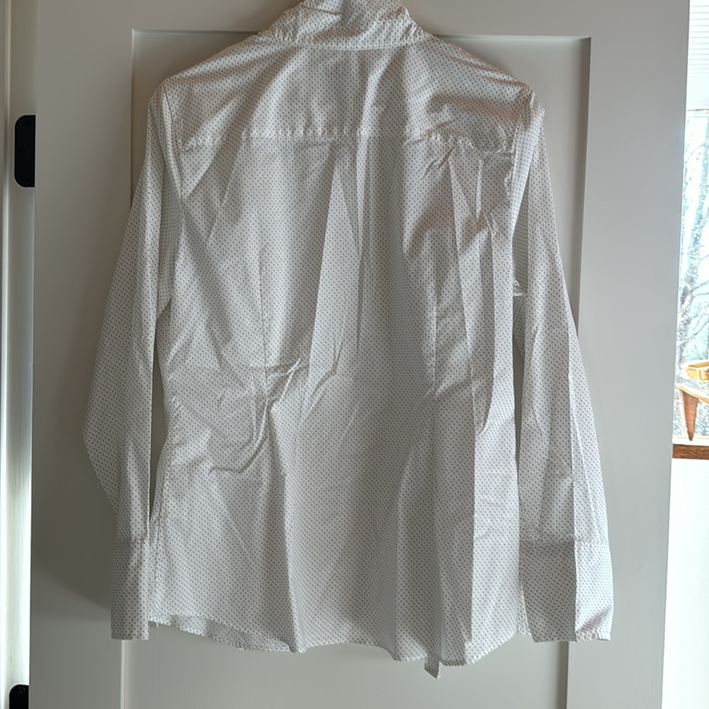 BR white Button Down w/ Black Dots #TaylorSwiftFashion - Picture 6 of 8